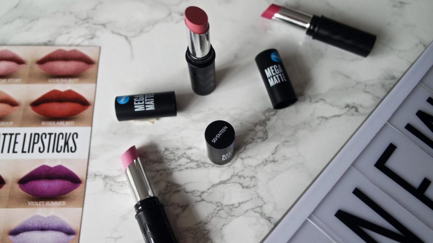 Seventeen Mega Matte Lipsticks || Beauty